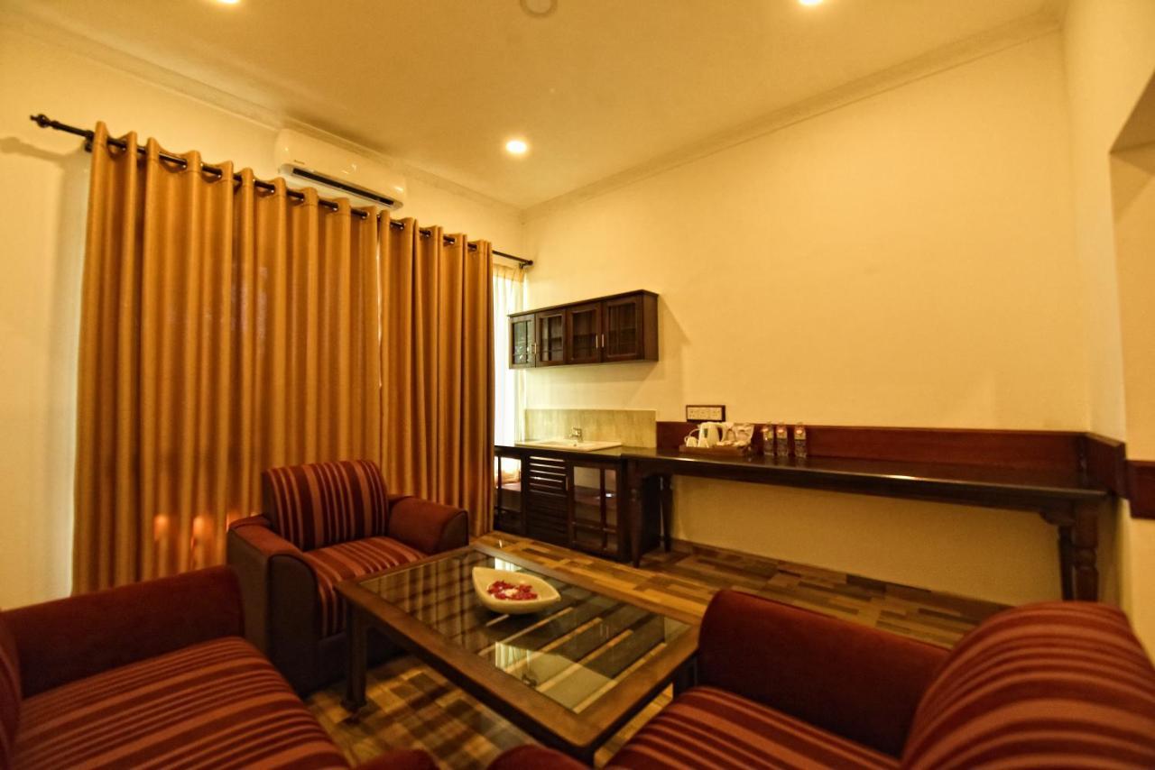 Centauria Wild Hotel Udawalawe Ngoại thất bức ảnh