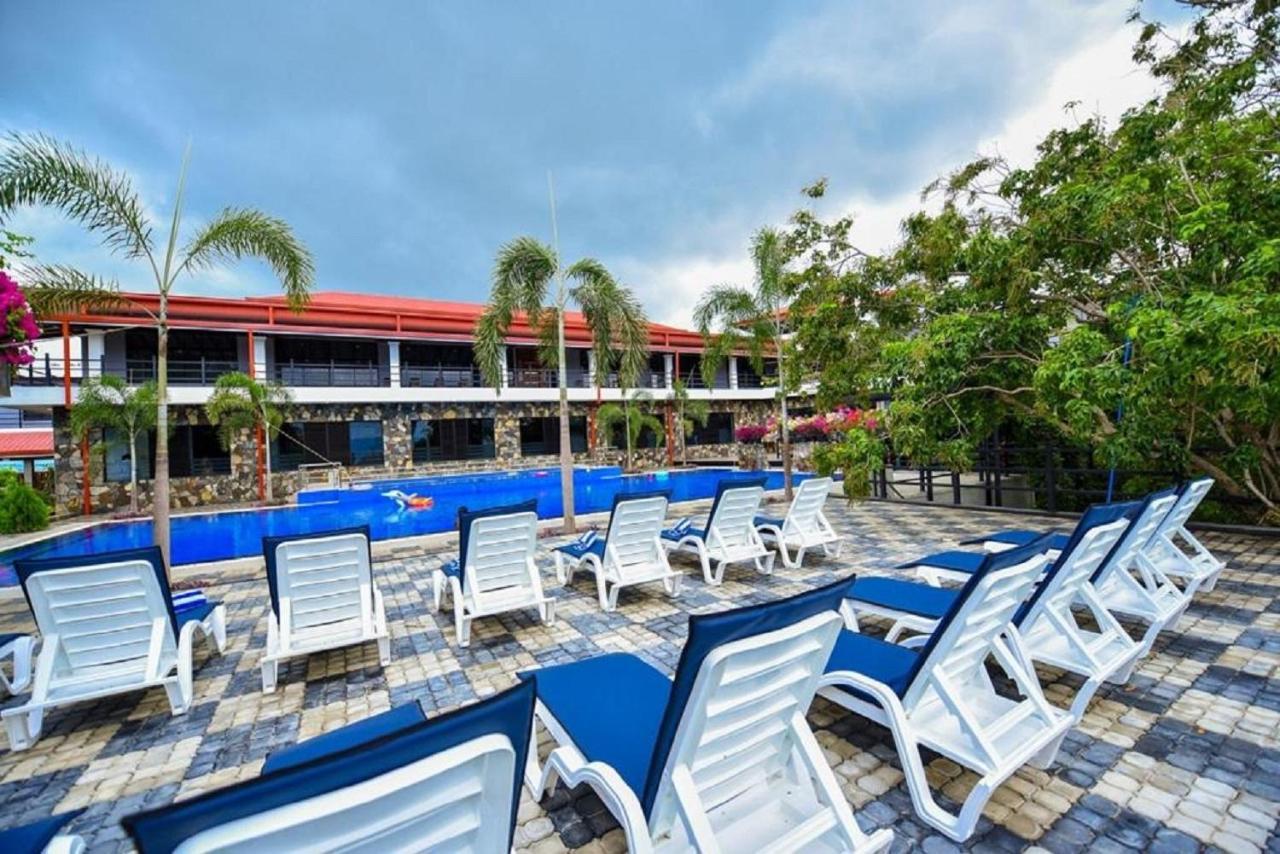 Centauria Wild Hotel Udawalawe Ngoại thất bức ảnh