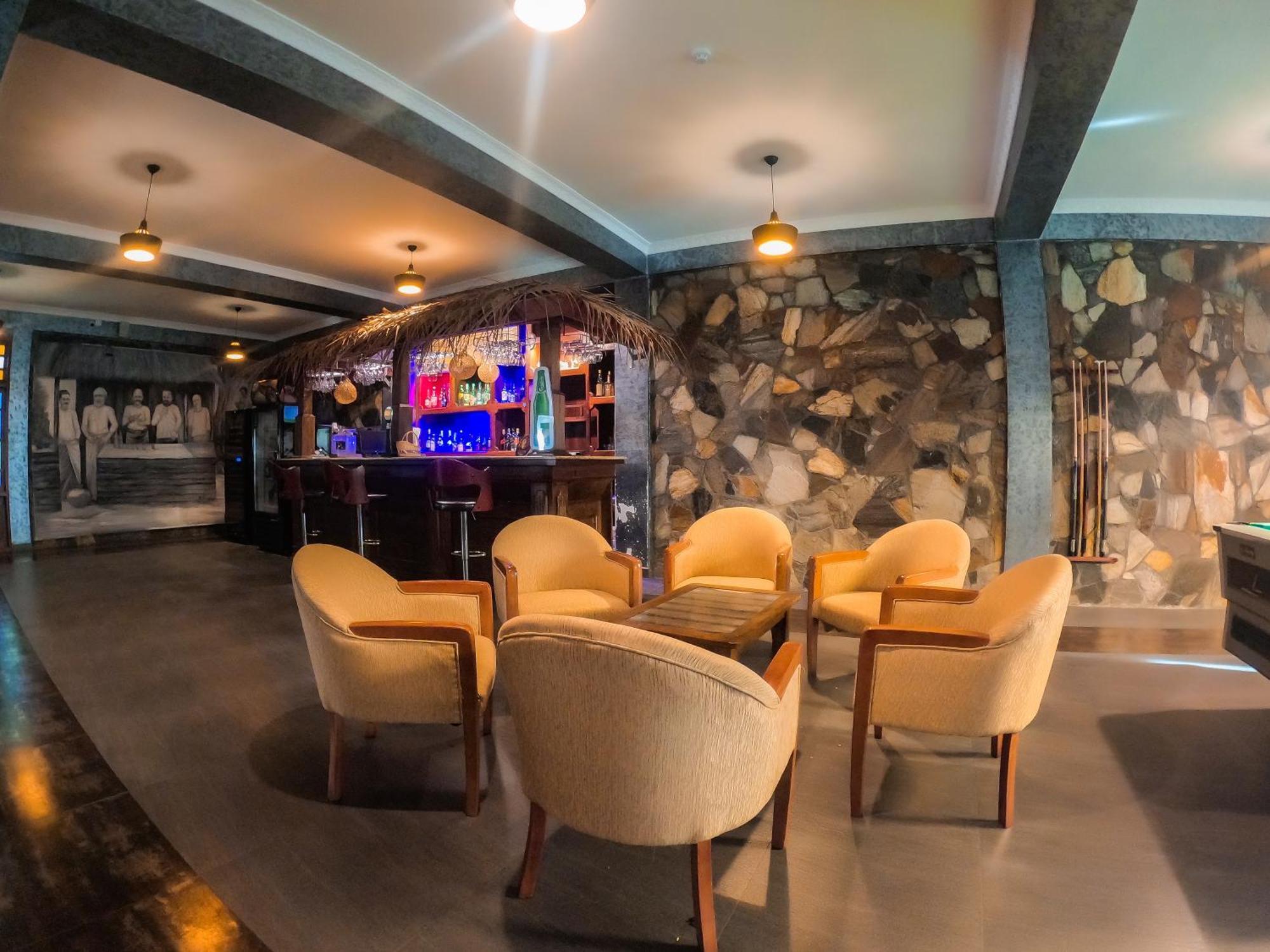 Centauria Wild Hotel Udawalawe Ngoại thất bức ảnh